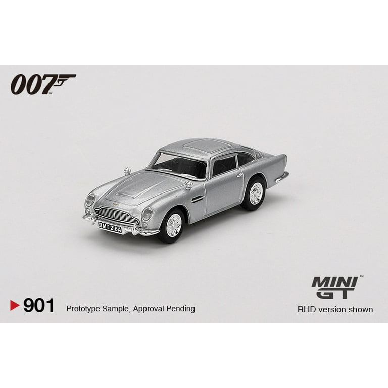 Aston Martin DB5 RHD Birch Silver Metallic 007 James Bond