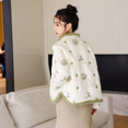 thumbnail image 3 of Abrigo de invierno Chaquetas femeninas para mujer Chaquetas cálidas de plumón de ganso blanco Chaquetas cortas con botones y placa bordada de estilo chino, 3 of 4