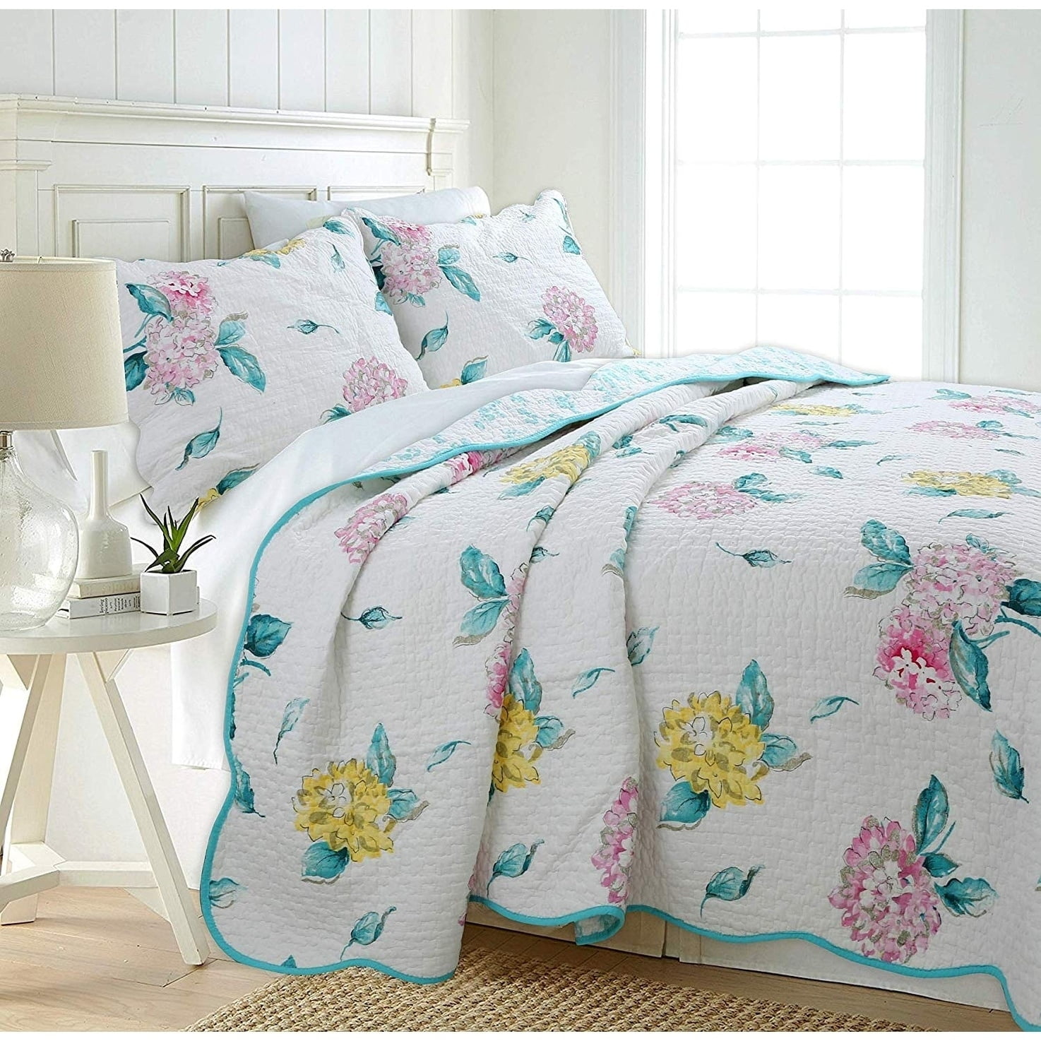 Cozy Line Lowe 3 piece Floral Reversible Cotton Quilt Set Aqua/White