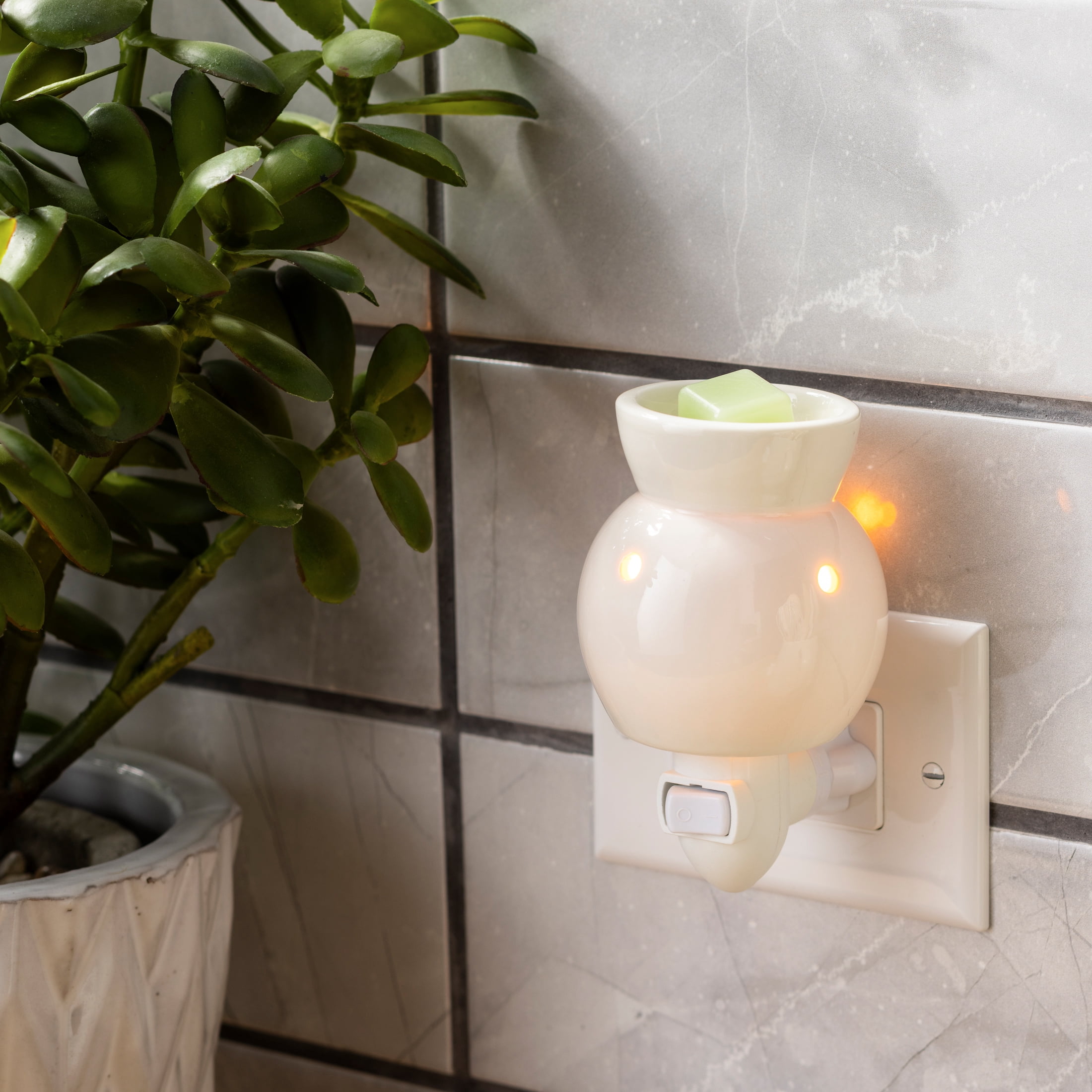 Mainstays Modern Glam Bubble Pluggable Wax Melt Warmer, Arctic White Finish