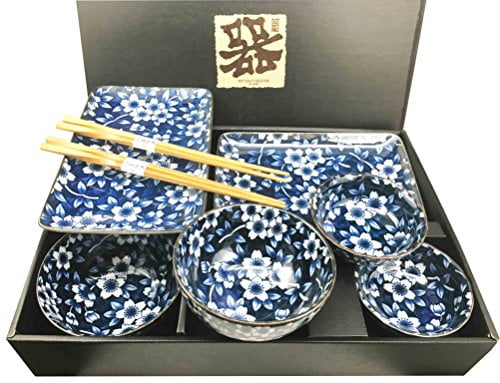 2 sauce bowls TOKYO design studio Nippon Limited Edition Platinum Sushi Set 2 pairs of wooden chopsticks Sushi plate porcelain set. 6-Piece 2 sushi plates 