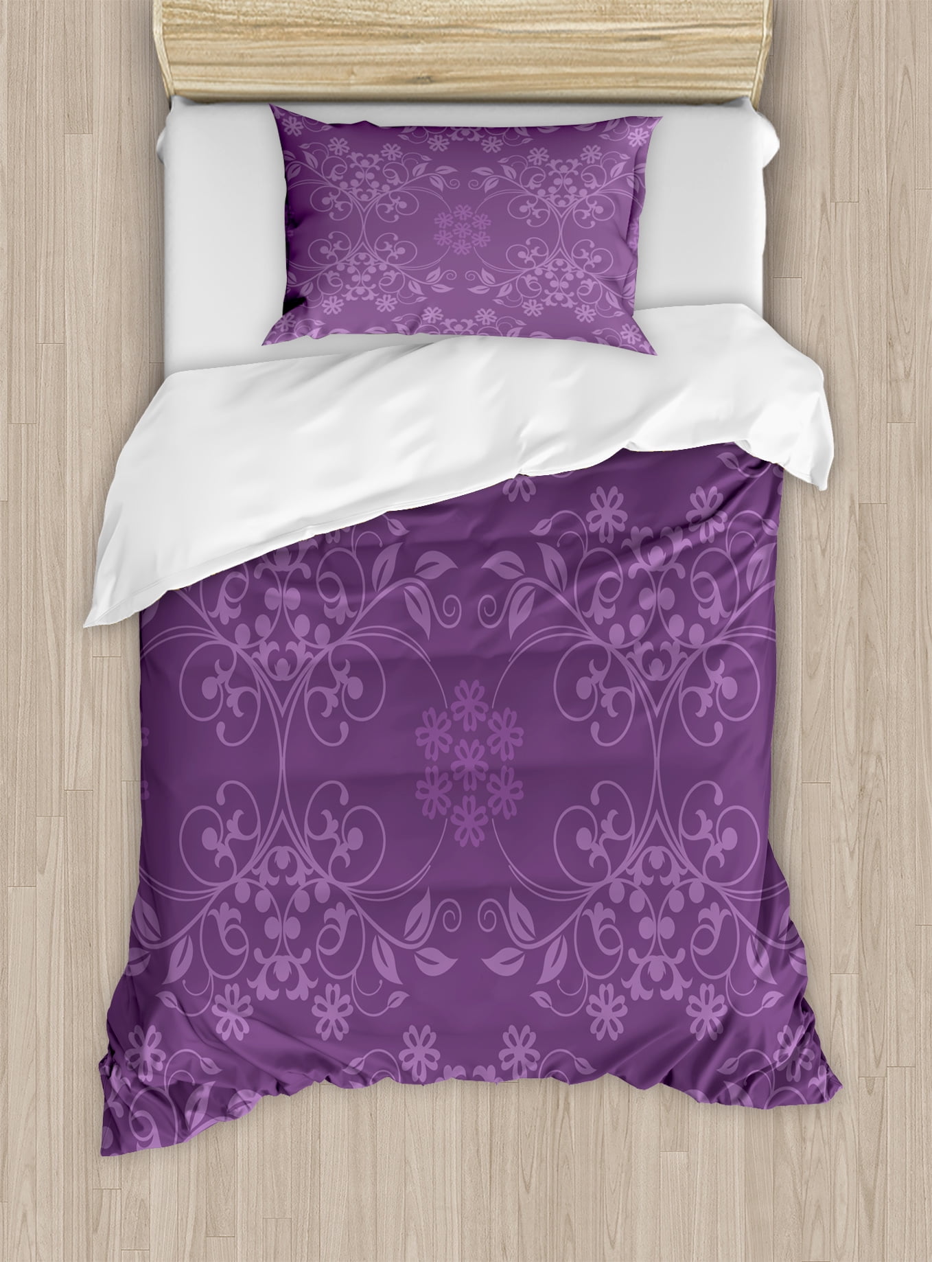 Eggplant Duvet Cover Set, WellFormed Flowers on Purple