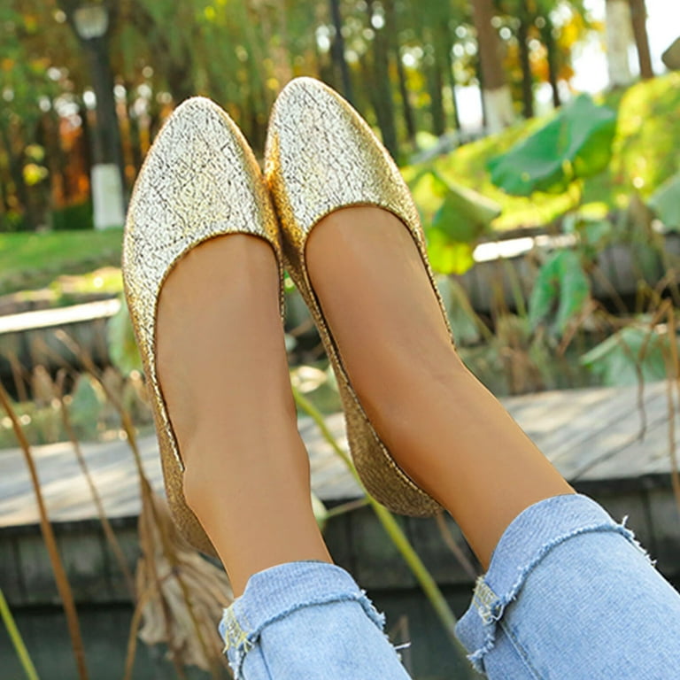 Gold color deals flats