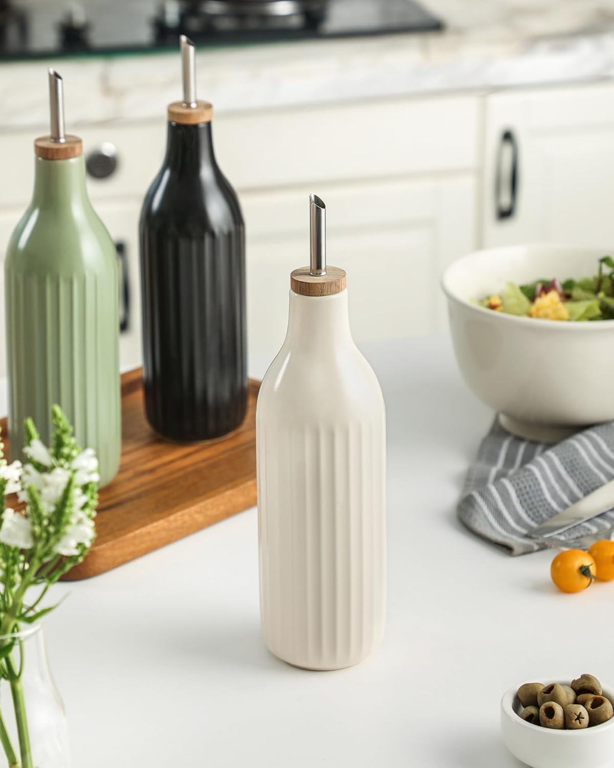 Olive Oil Dispenser Bottle, 19 oz Oil Dispenser for Kitchen and Vinegar Dispenser Bottle, Suitable for Vinegar, Coffee Syrups & Other Liquids, Green