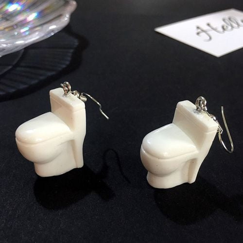 ear drop earrings