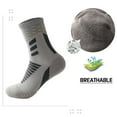 thumbnail image 2 of Chaussettes Athlétiques Antidérapantes pour Hommes Chaussettes de Sport à Prise pour Basketball Soccer Volleyball Course Randonnée Randonnée Absorption Évacuation de l'Humidité Chaussettes de Compression, 2 of 8