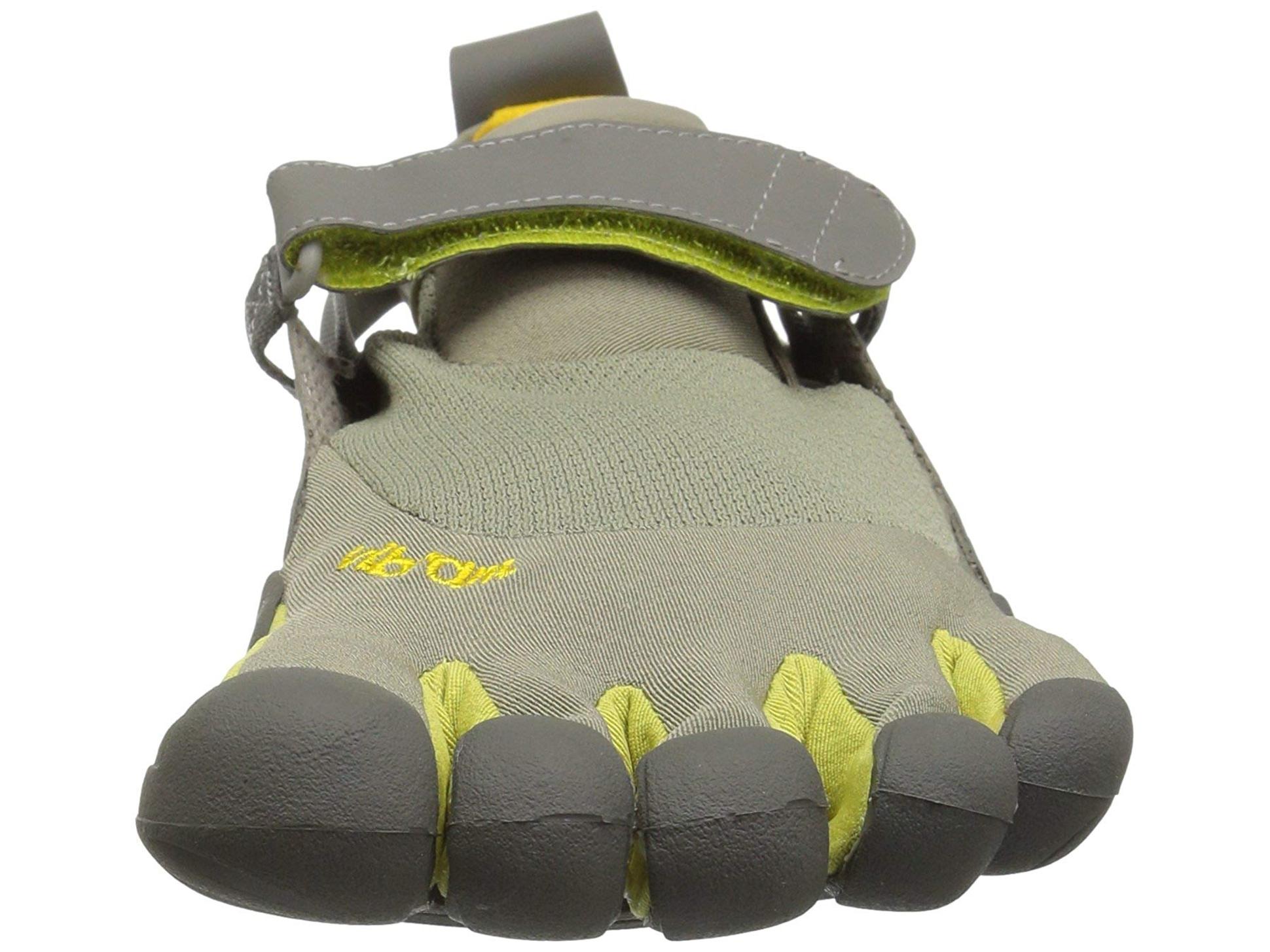 thin water shoes