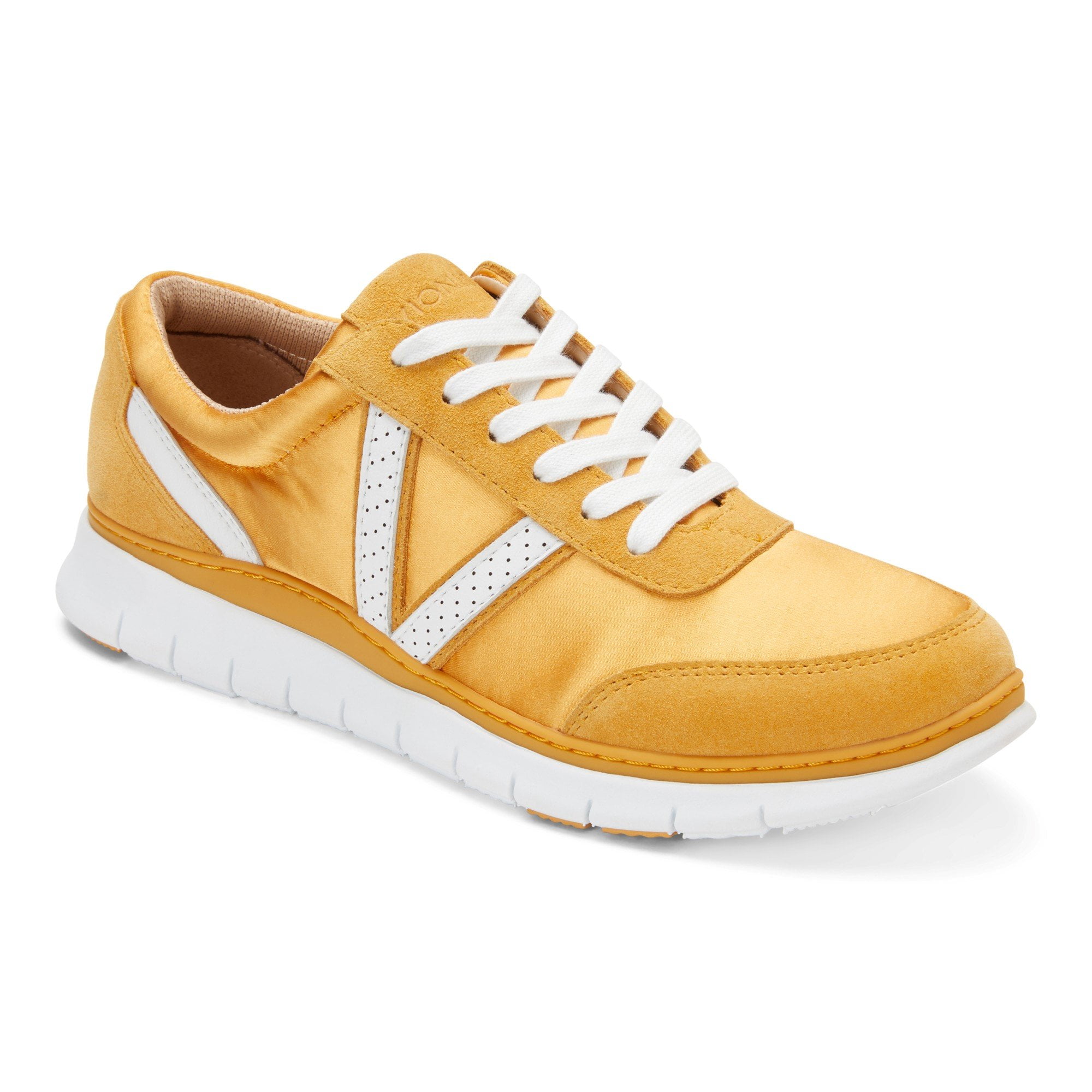 vionic casual sneakers