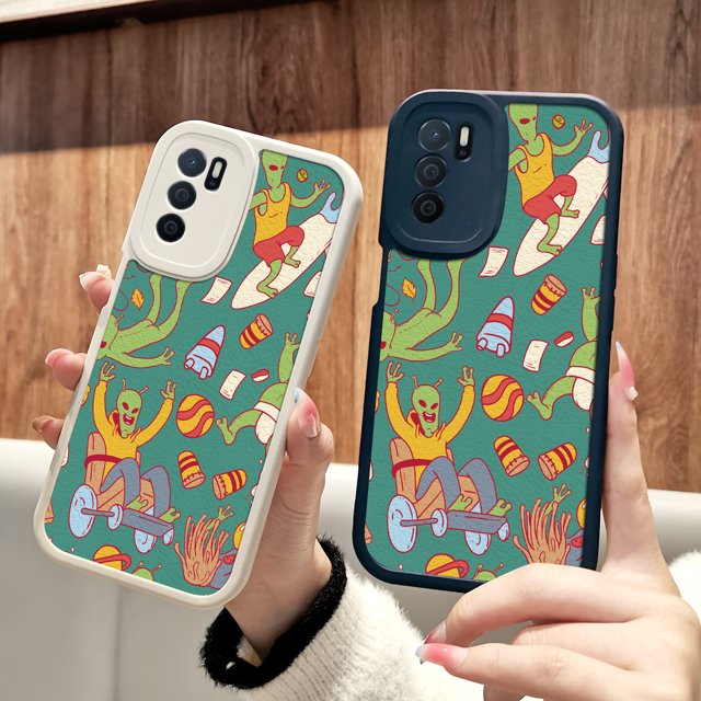 Mejora el estilo de tu iPhone con una exclusiva funda plateada mate adornada con fascinantes ilustraciones