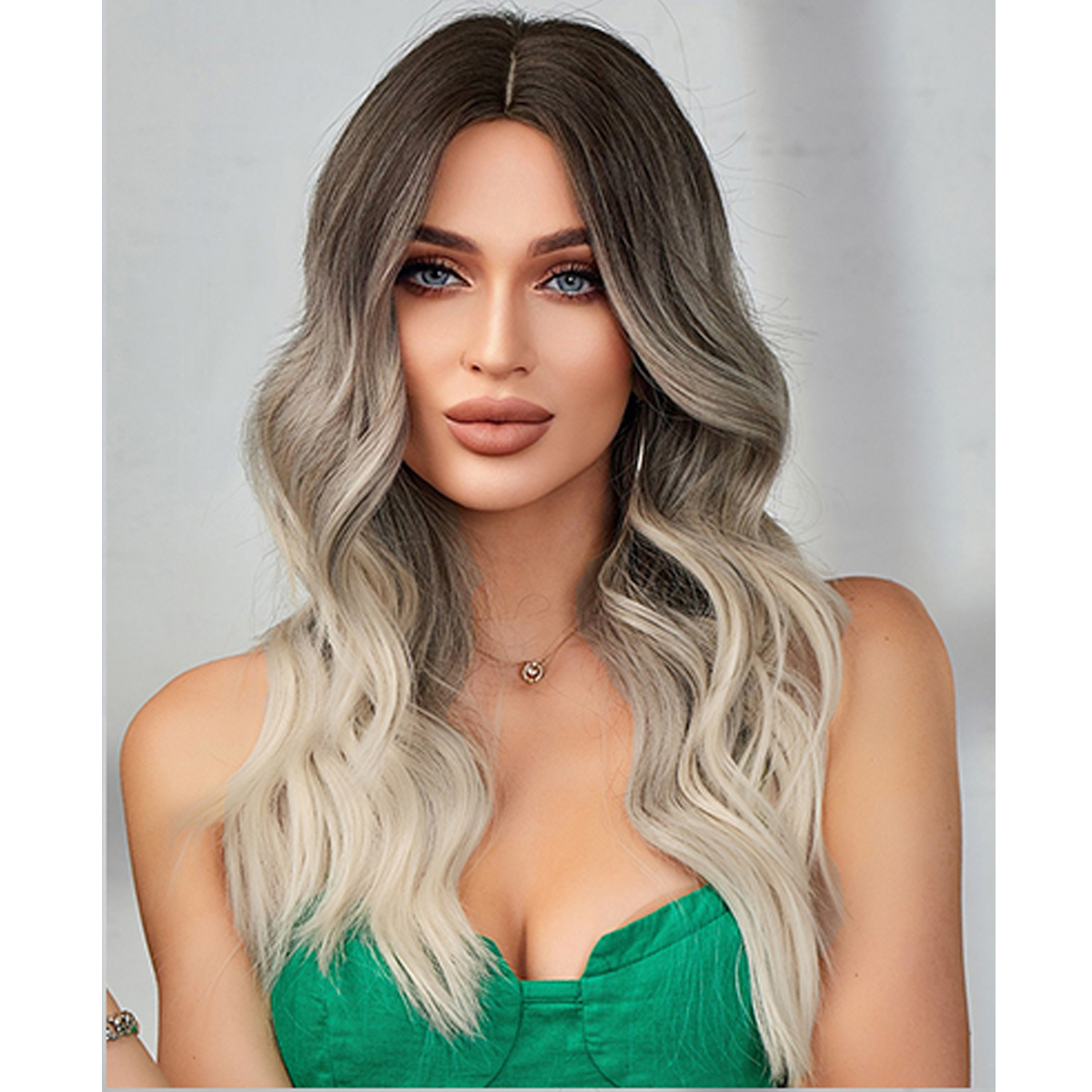 ✨Randy 24” ASH BLONDE Ombré MIDDLE PART WIG *NWT* 24-inch Ash Blonde Ombre Wavy Wig With Bangs | Ash Brown  main image 3