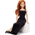 thumbnail image 4 of Muñeca de coleccionista Barbie Basics modelo 04 con pelo rojo rizado, 4 of 6