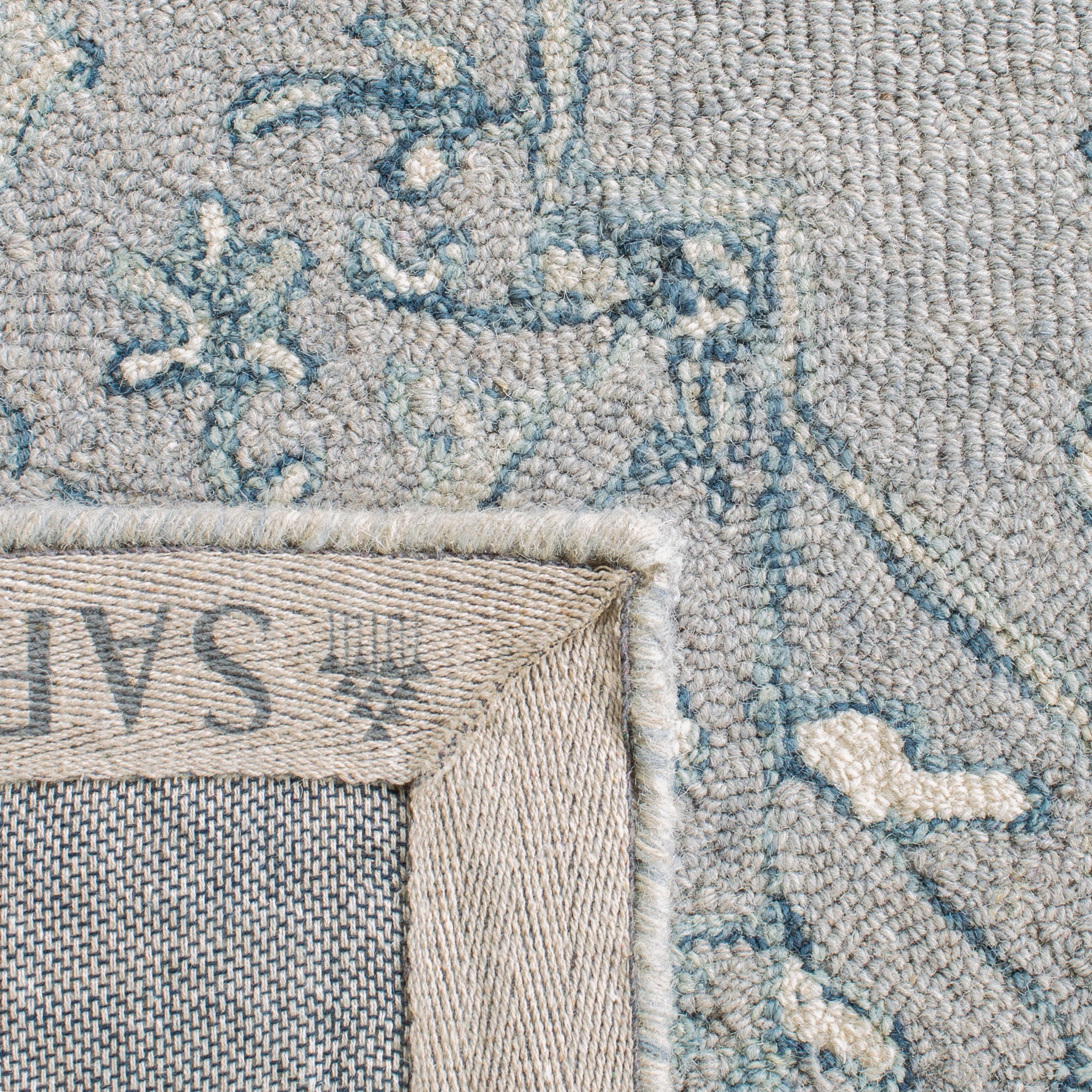 SAFAVIEH Micro-Loop Britton Oriental Runner Rug, Light Grey/Ivory, 2'3" x 5'