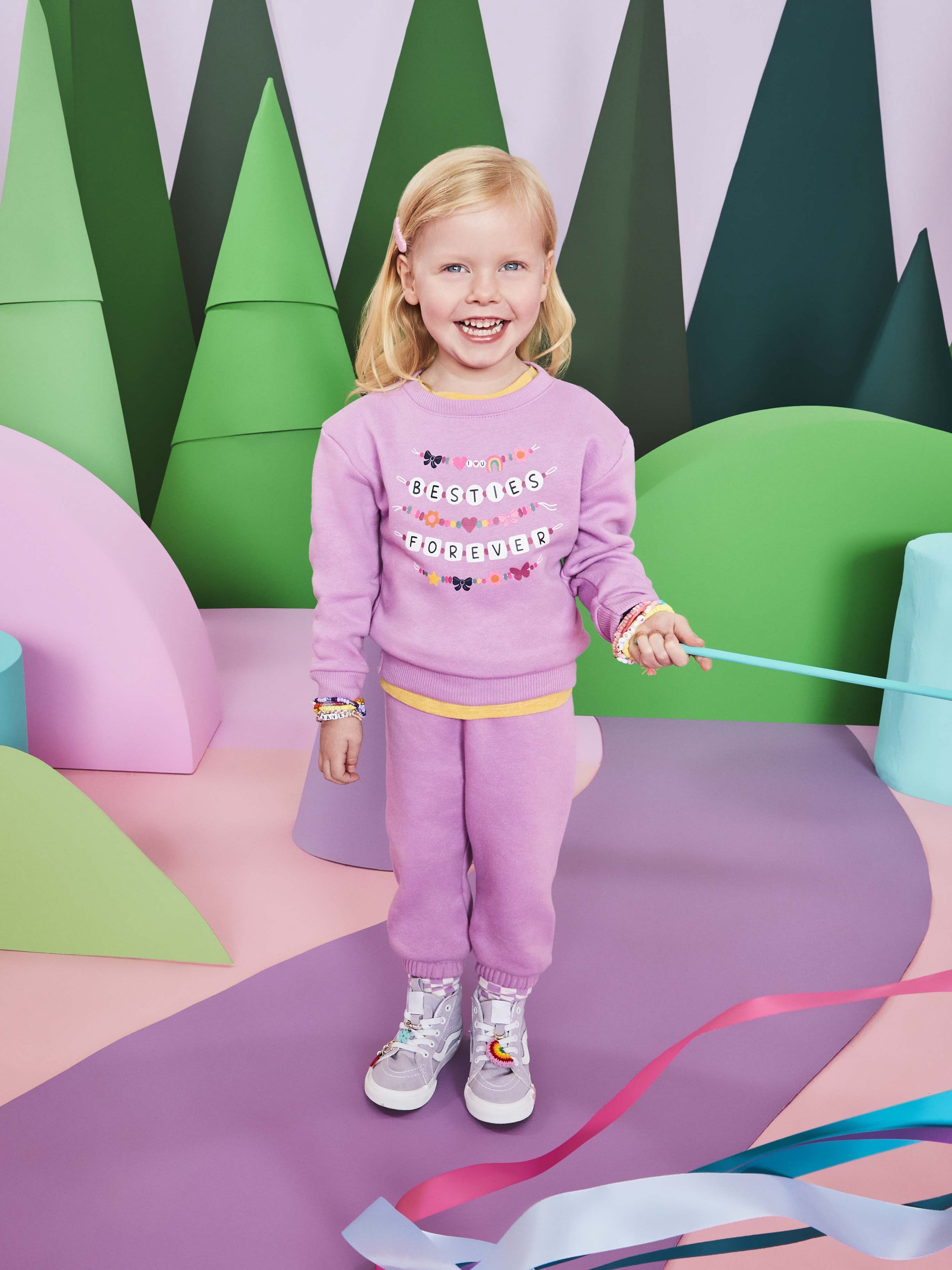 Garanimals Toddler Girl Graphic Fleece Sweatshirt with Long Sleeves, Sizes 2T-5T