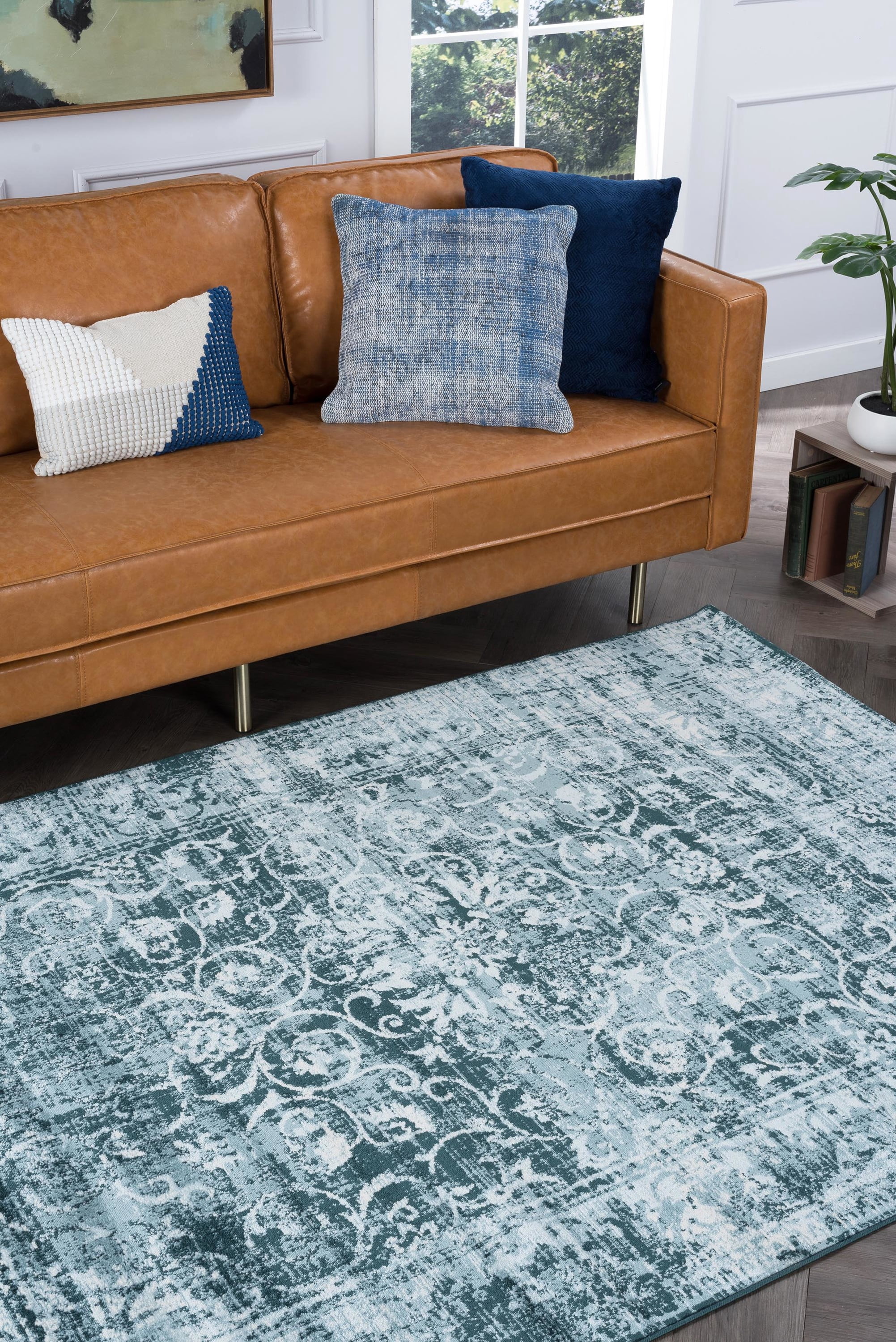 Transitional 5x8 Area Rug (5'3'' x 7'3'') Oriental Blue, Ecru Living Room Easy to Clean