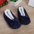thumbnail image 4 of Mntrerm-zapatillas de estar por casa para mujer, pantuflas cálidas y suaves de felpa, antideslizantes, de piel, de Color sólido, 2023, 4 of 5