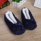thumbnail image 4 of Mntrerm-zapatillas de estar por casa para mujer, pantuflas cálidas y suaves de felpa, antideslizantes, de piel, de Color sólido, 2023, 4 of 5