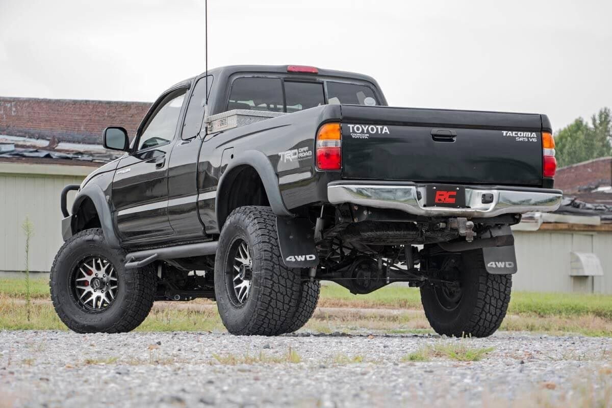 Rough Country 6" Lift Kit w/N3 Struts for 1995-2004 Toyota Tacoma - 74131