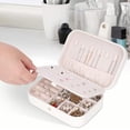 thumbnail image 3 of Caja de Joyero, Alhajeros Joyeria Mujer, Portátil Joyero Viaje, Organizador de Joyas de PU, Alajeros Joyeria Mujer de Cuero para Anillos,Pendientes (blanco), 3 of 4