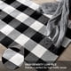 thumbnail image 4 of Alfombra tejida a máquina en cuadros blanco y negro, ideal para decoración hogareña - Modelo G de 150x200 cm, 4 of 7