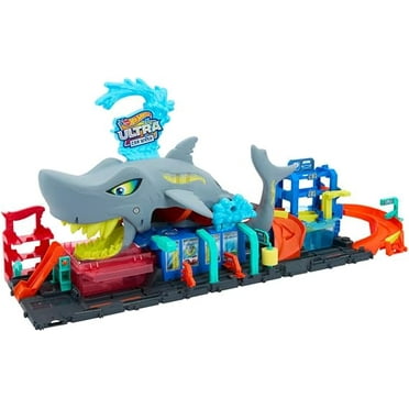 Hot Wheels City Toy Car Track Set, Ultra Shark Car Wash with 1:64 Scale Color Reveal Toy Vehicle, Repeat Color-Change Feature, Storage Exclusive