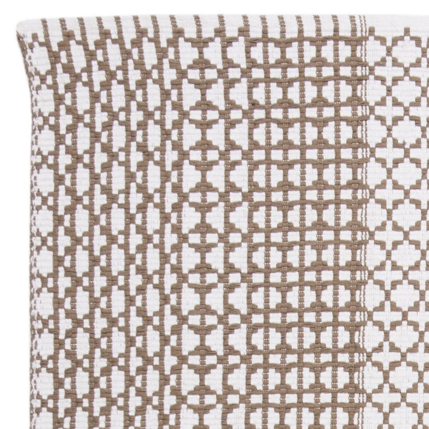 Safavieh Montauk Cara Geometric Area Rug