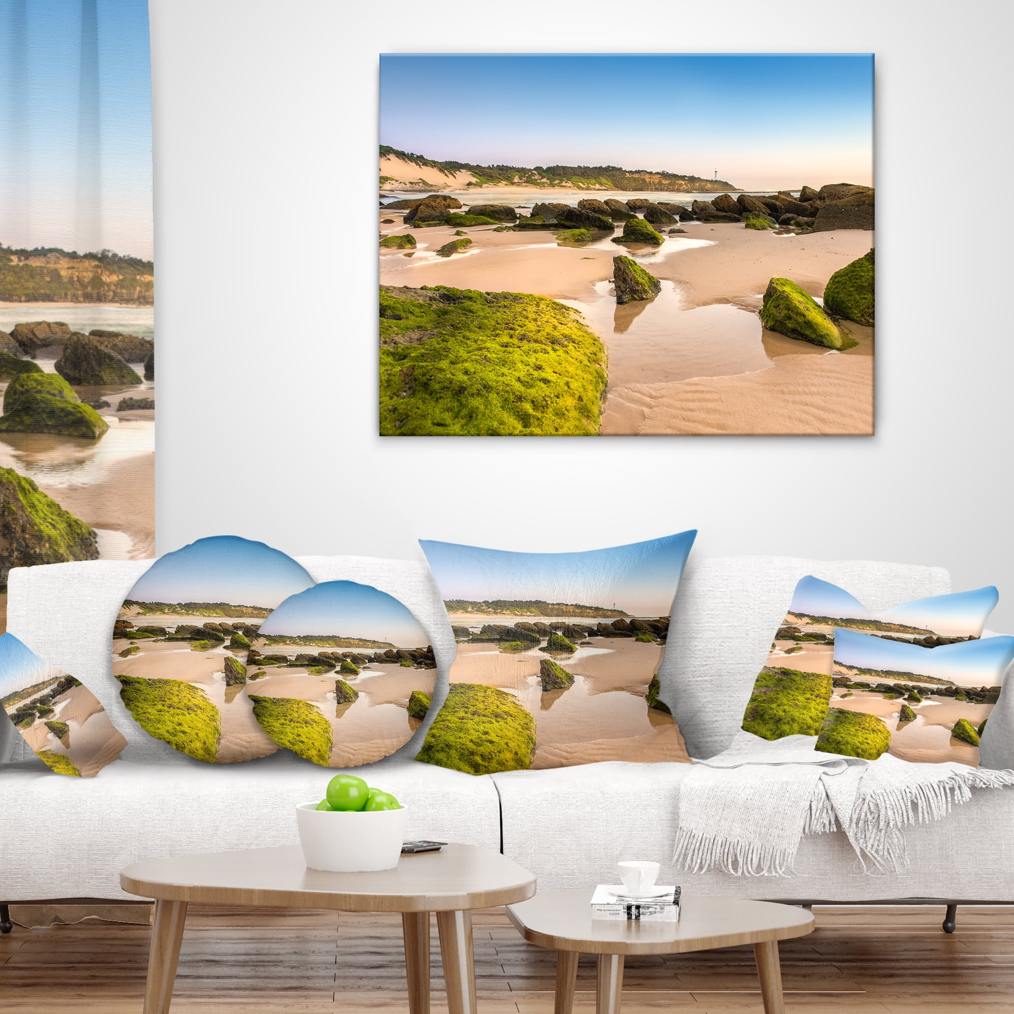 Designart Green Rocky Seashore at Norah Head - Seashore Throw Pillow - 18x18