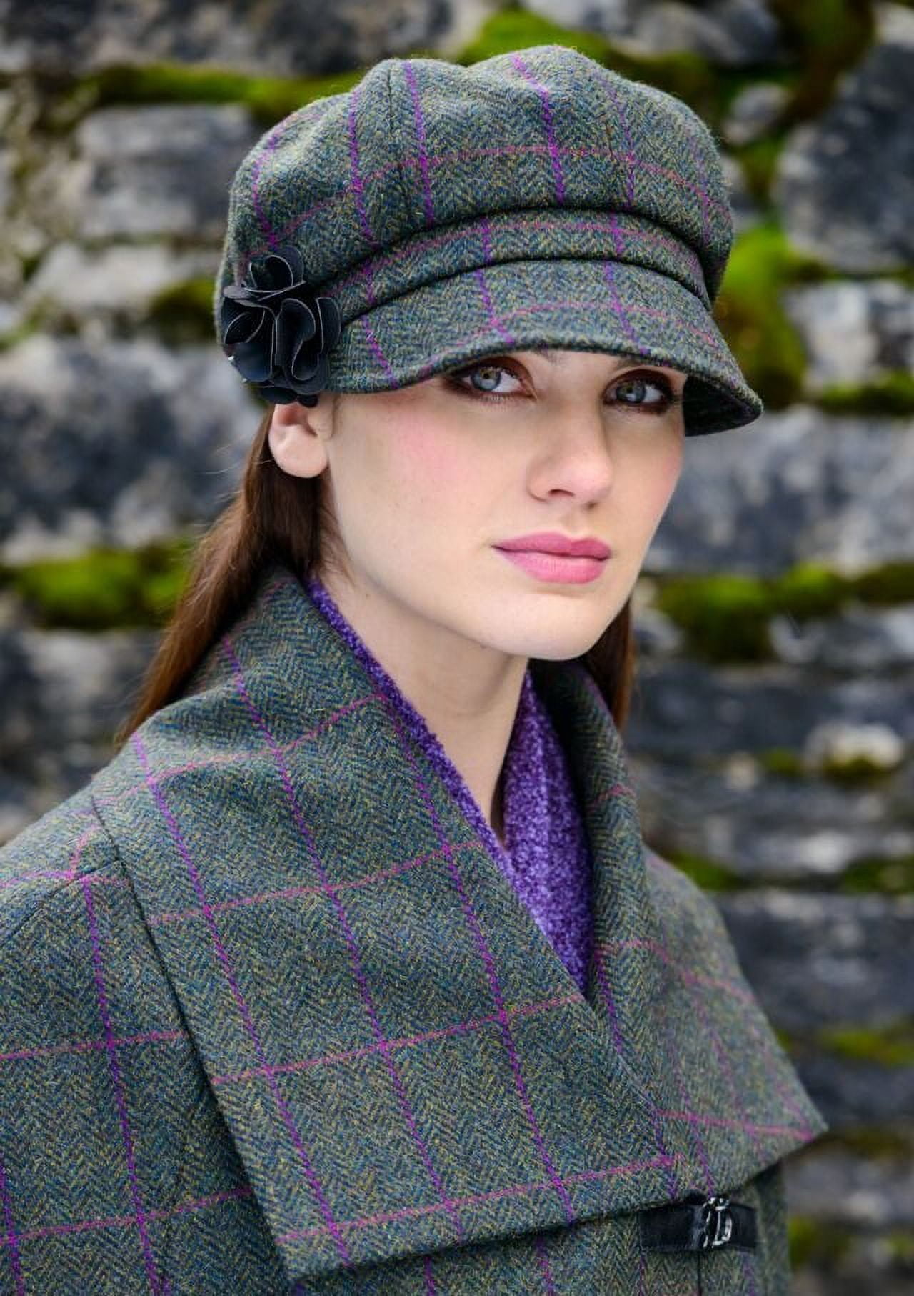 Mucros Weavers Irish Women