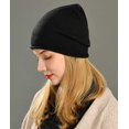 thumbnail image 2 of RV Gorro de punto de invierno para mujer, mezcla de lana y cachemira cálida y suave BRILLAR  Rojo Verde, 2 of 5