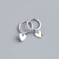 thumbnail image 1 of Pendientes de plata de ley S925 con temperamento INS de corazón, hebilla para la oreja, pendientes de botón de plata pequeños y frescos de Super Fairy, 1 of 6