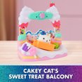 thumbnail image 5 of Gabby's Dollhouse: The Movie, Balcon Friandises de Cakey Cat, avec figurine et accessoires pour maison de poupée, jouets pour filles et garçons à partir de 3 ans, 5 of 5
