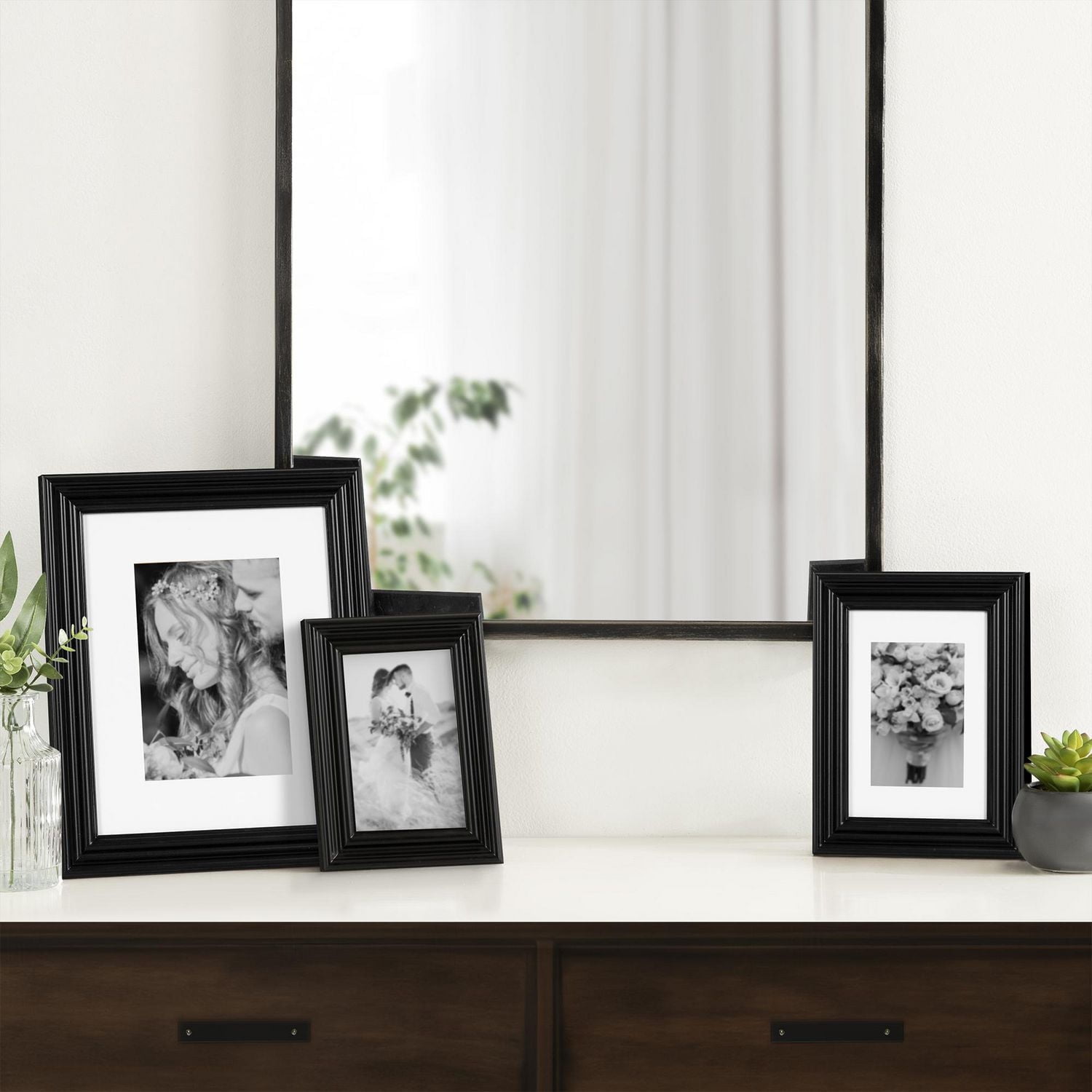 DesignOvation Leno 8" x 10" Matted to 5" x 7" Black Picture Frame