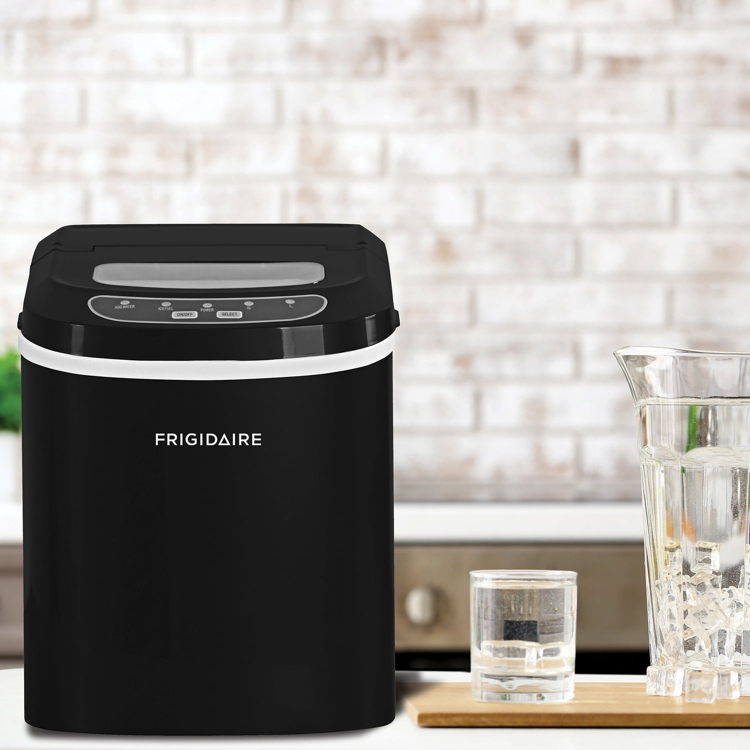 Frigidaire 200-Watt 26 Lbs. per Day Portable Compact Ice Maker, Black