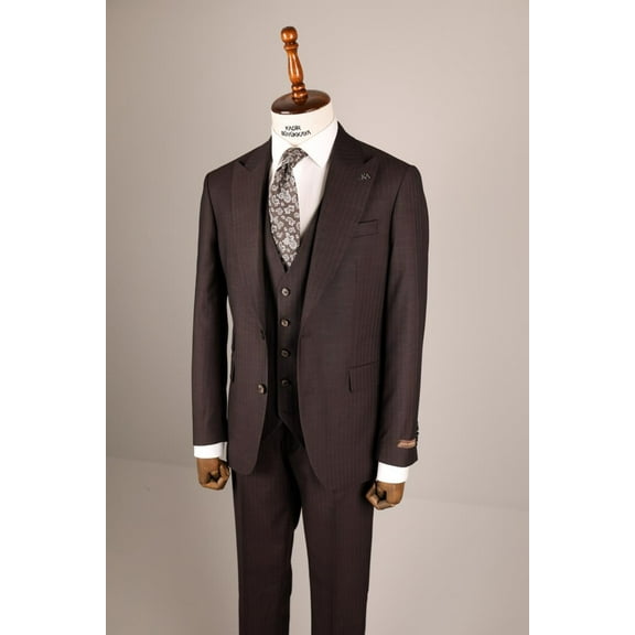 Swallow Collar Slim Fit Brown Men's Suit with 65% Polyester Vest