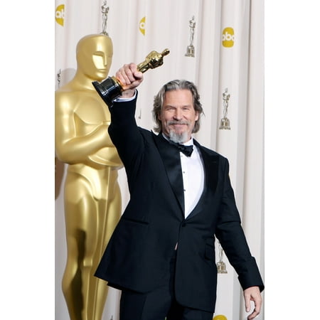 Jeff Bridges Best Actor For Crazy Heart In The Press Room For 82Nd Annual Academy Awards Oscars Ceremony - Press Room The Kodak Theatre Los Angeles Ca March 7 2010 Photo By Emilio FloresEverett (World's Best Bridges Photos)
