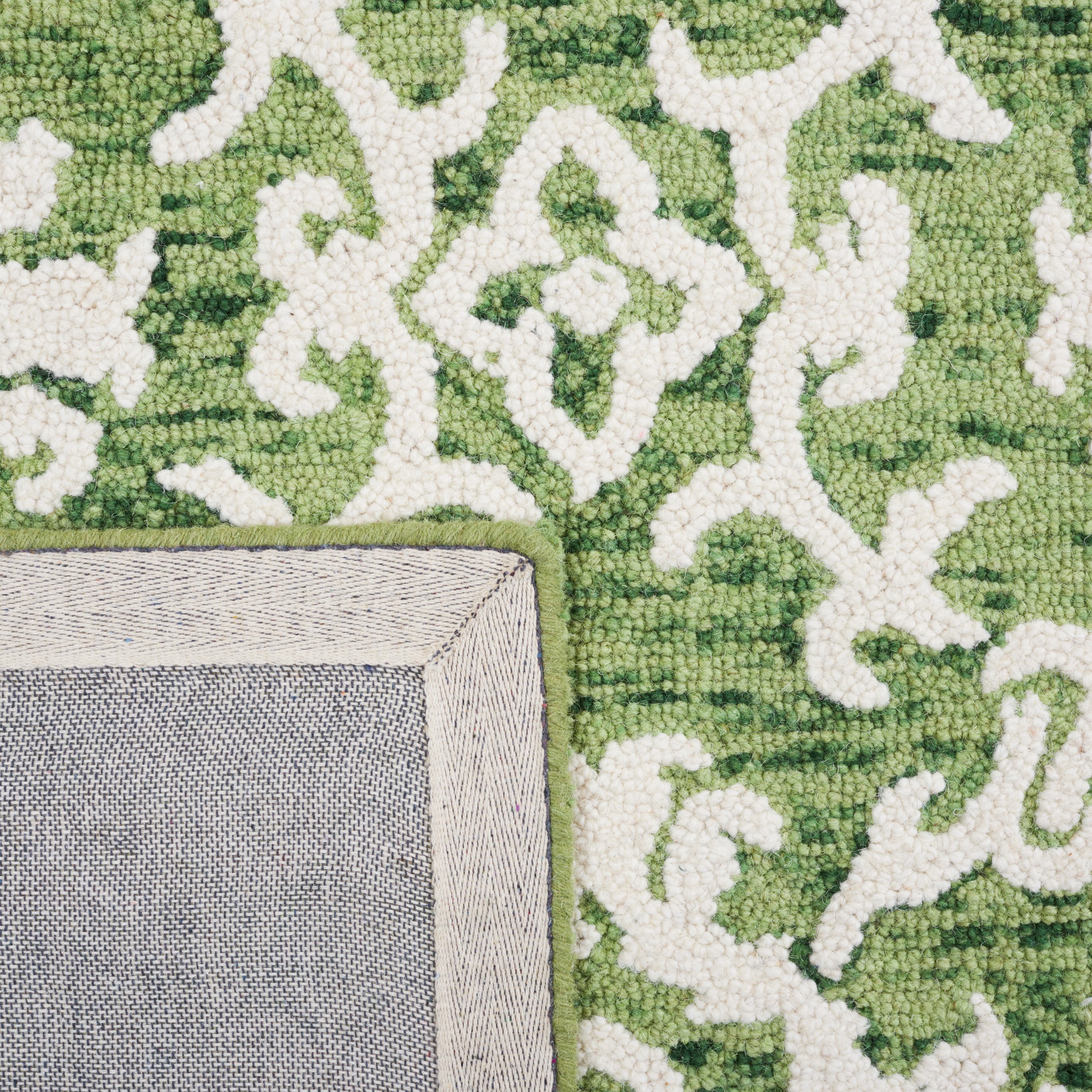 SAFAVIEH Blossom Cletus Damask Area Rug, Green/Ivory, 6' x 6' Square