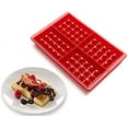 thumbnail image 3 of Moule à Gaufres en Silicone pour Cuisson, Antiadhésif, Lavable au Lave-Vaisselle, Forme Carrée, Lot de 2, Rouge, 3 of 7