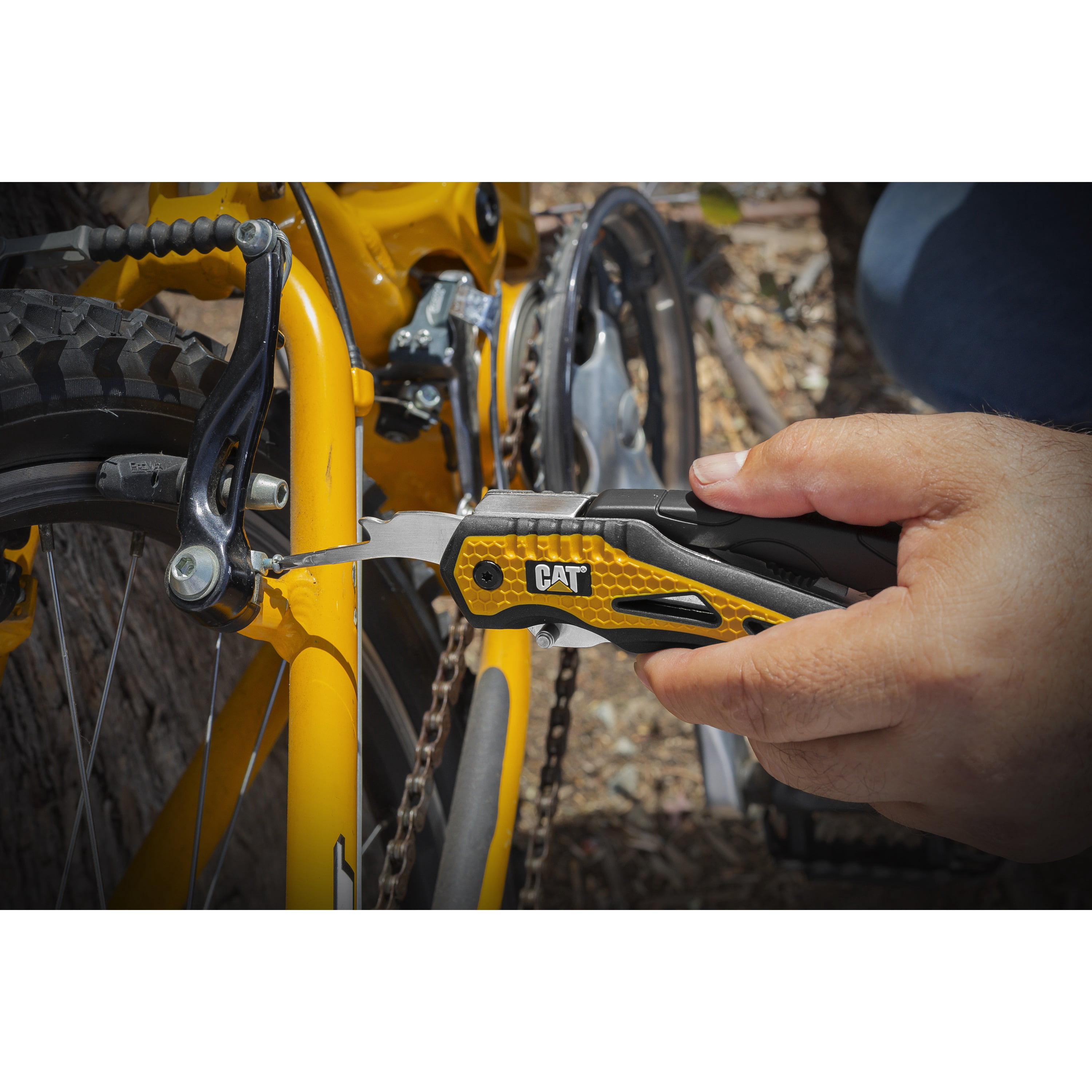 Cat 2 Piece Deluxe 23 Function Multi Tool Set - 980964ECE