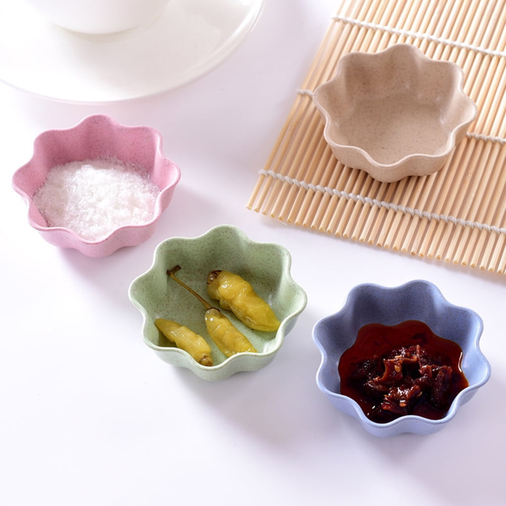 Set of 4 Ceramic Heart Shape Sauce Dish,Multipurpose Mini Seasoning Dishes Sushi Dipping Bowl Appetizer Plates Serving Dish Saucers Bowl Love Wedding Gift Multicolor