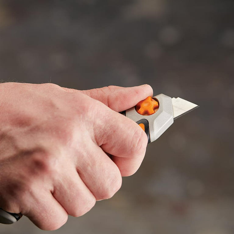 Fiskar's Fiskars Pro 6 in. 31 Retractable Snap-Off Utility Knife Orange 1  PK