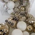 thumbnail image 4 of Xihbxyly Juego de 21 Adornos Navideños, Bolas Doradas y Blancas, de Plástico Irrompible, con Piñas Brillantes, Sandías y Diseños Pintados, Decoración Navideña para El Hogar, Adornos para El Árbol de, 4 of 7
