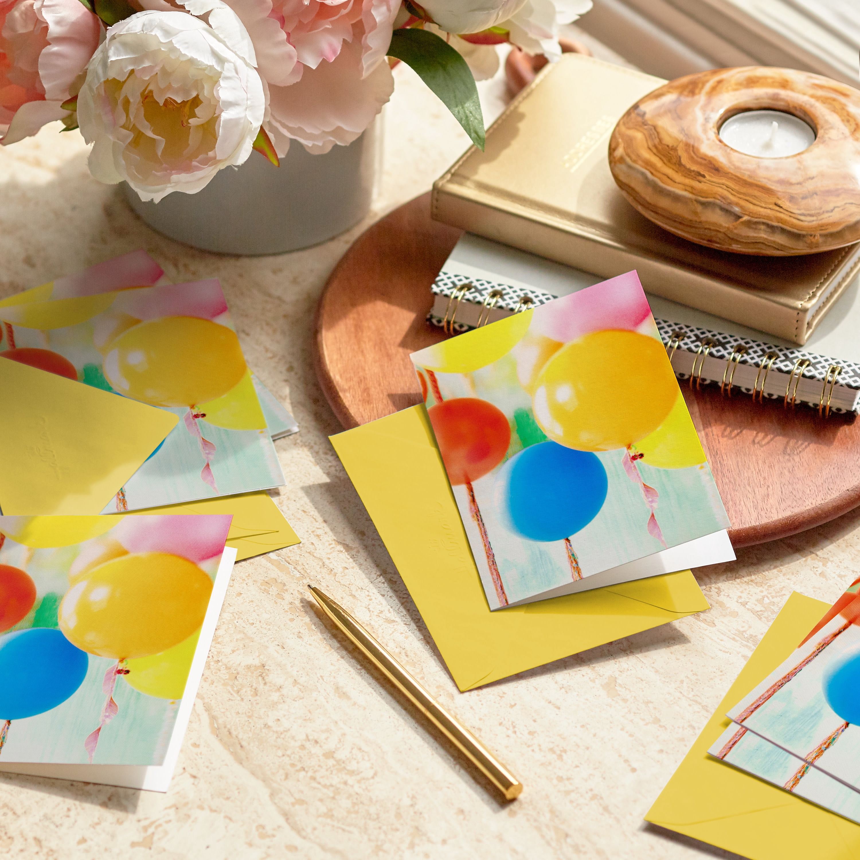 Hallmark Blank Notes (Floating Balloons), Pack of 20