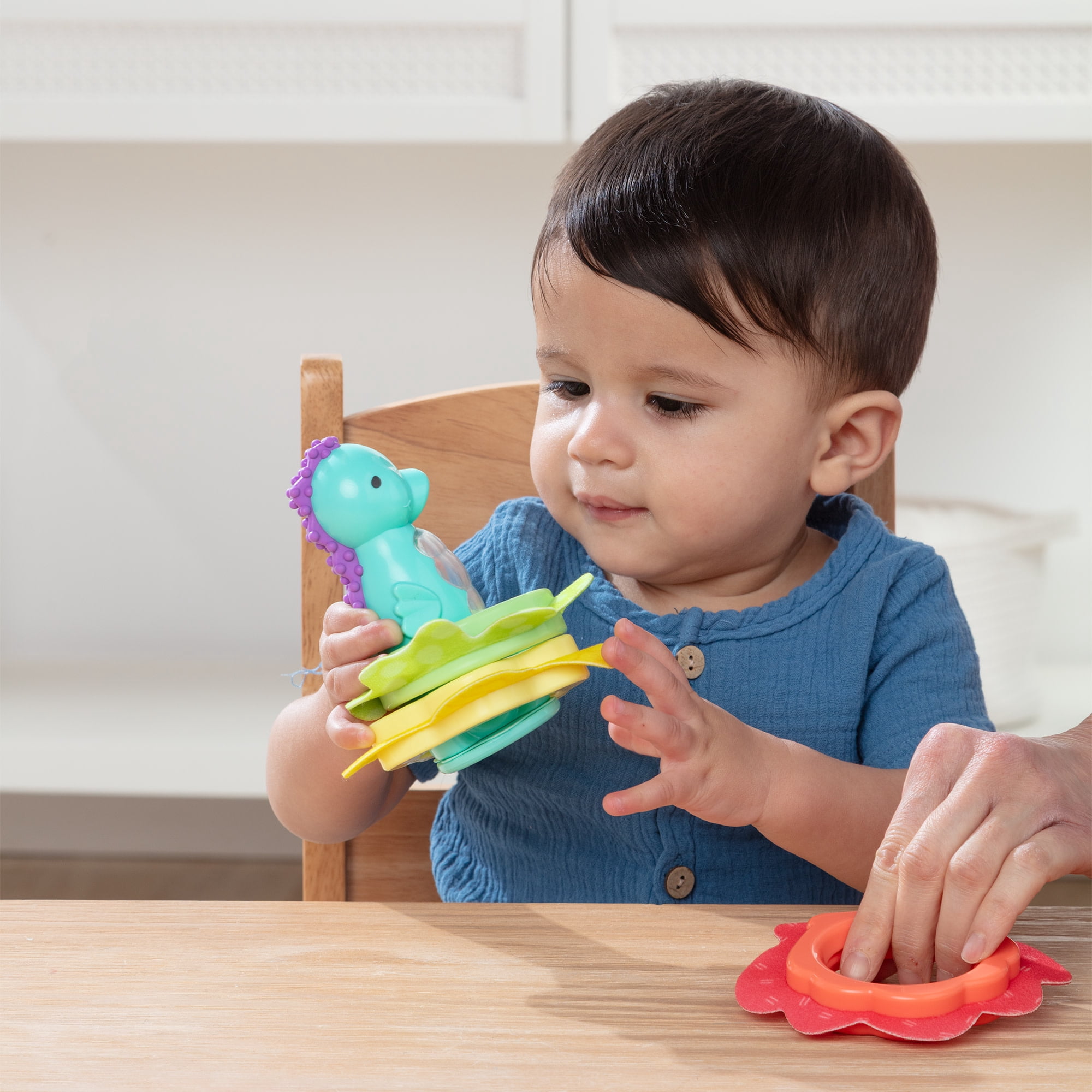 Melissa & Doug Ocean Waves Press & Stack Seahorse Stacking Toy with 3 Sensory Rings - Rattle for Babies 10 Months+