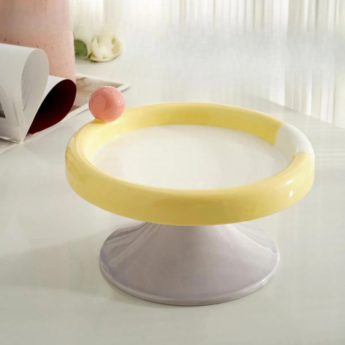 Fairela Elevated Ceramic Cat Bowl, Anti-Slip Raised Pet Feeder, Ice Cream Style Design, Yellow
