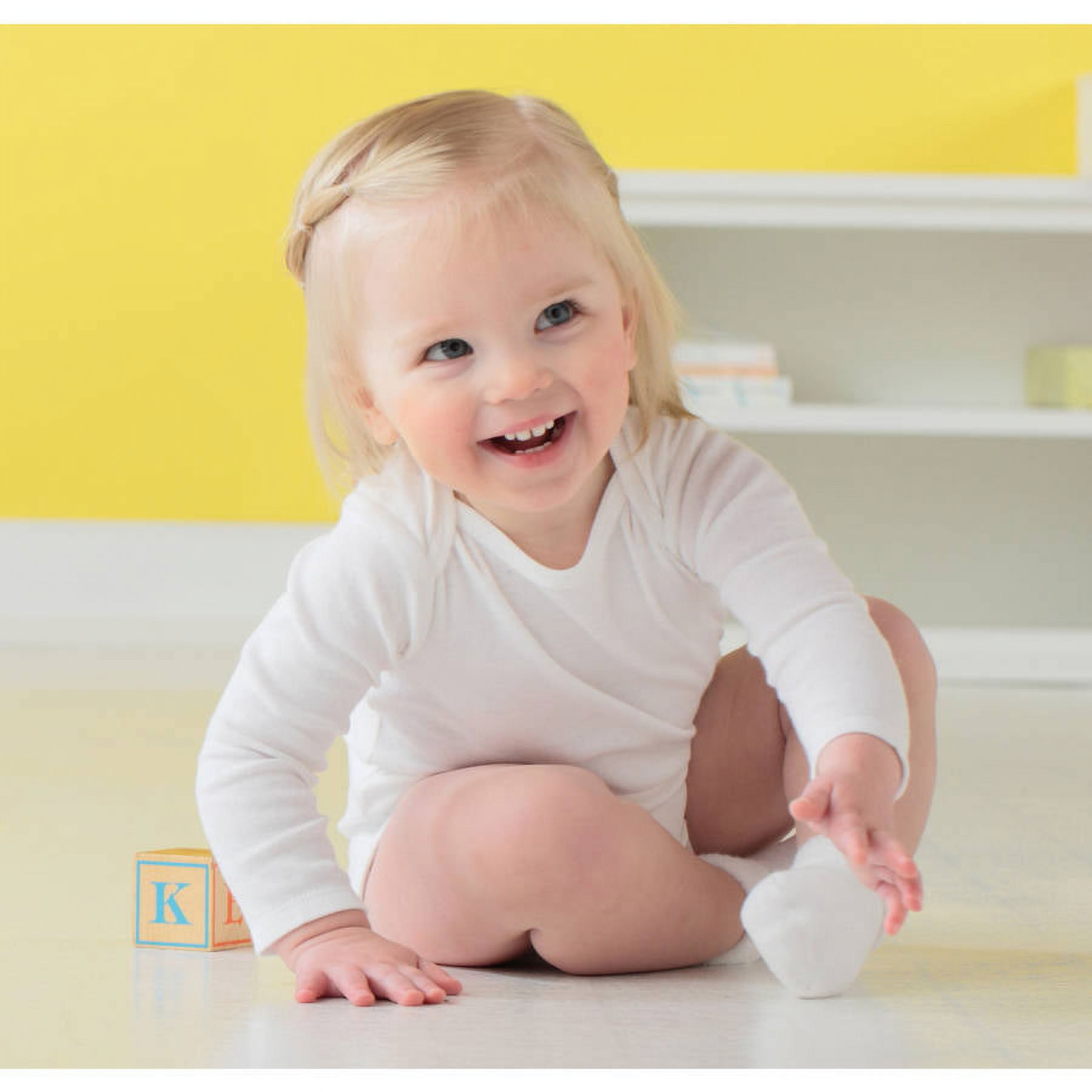 Onesies Brand Gerber Newborn White Long Sleeve Bodysuits, 3pk (Baby Boys or Baby Girls, Unisex)