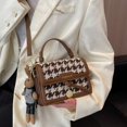 thumbnail image 2 of Bolso pequeño popular de este año Nuevo estilo coreano Estilo moderno Un hombro cruzado Versátil Gran capacidad, 2 of 5
