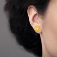 thumbnail image 3 of onlyliua Oferta Por Tiempo Limitado Pendients Exagerados de Atmosfera Pendientes de Pera de Flor Blanca Fresca Pequeña de Temperamento Pequeño, 3 of 4