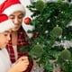 thumbnail image 5 of Adornos navideños, 12 bolas navideñas flocadas, juego de decoración navideña. Diversos estilos de adornos para árboles de Navidad que también se pueden usar para otras fiestas., 5 of 6