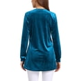 thumbnail image 3 of BLUSA DE VELVET PARA MUJER INSPIRE CHIC CON CUELLO EN V Y MANGAS LARGAS, AJUSTE HOLGADO, T-SHIRT L AZUL LAGO, 3 of 6