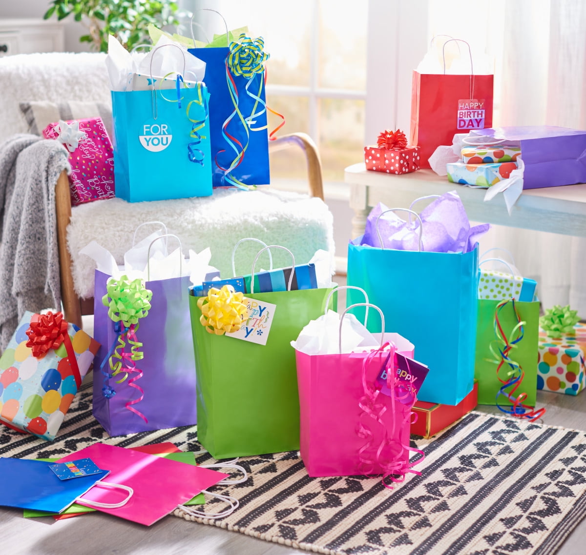 American Greetings 10" Medium Gift Bags, Rainbow Solids (12-Count)