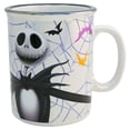 thumbnail image 2 of Tarro Iridiscente Mega Jumbo para Bebidas Calientes, Modelo El Extraño Mundo de Jack, Taza Coleccionable, 790 ml, Blanco, 2 of 4